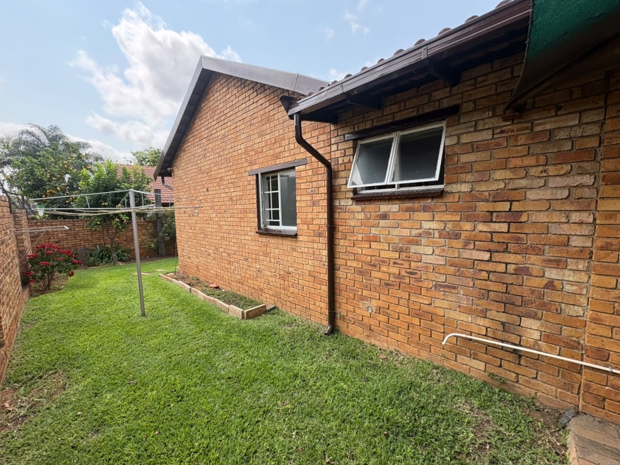 3 Bedroom Property for Sale in Safari Gardens North West